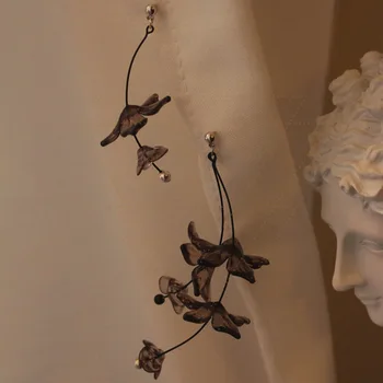 Секси реколта обеци в формата на тъмно цвете, дамски обици-висулки с асиметрични цвете, прости бижута