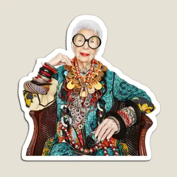 Iris Apfel Alter 100 Години Happy Womans Магнит за хладилник, сладки етикети, играчки за декорация, цветни титуляр за организатор на хладилника, Забавен