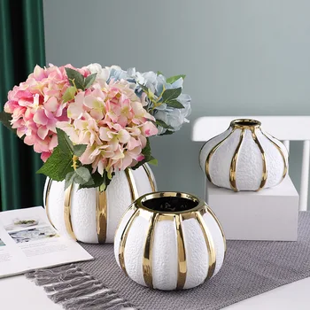 Платинена ваза Съвременно Просто декорация на дома, саксия, Басейн за фаленопсиса Gold Nordic Tracing Flower Arrangement Vase Factory