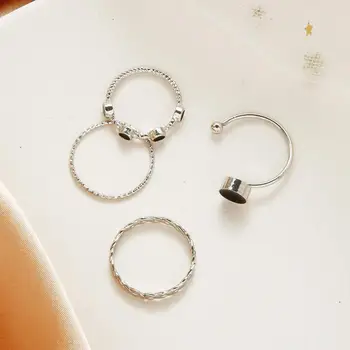 4 бр. / компл. Набор от женски пръстени Луксозен Мек стил Преносим комплект пръстени Лек набор на пръстените 