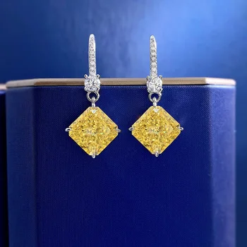 Пролетта Qiaoer с высокоуглеродистым диамантен пръстен, жълт диамант нарязани на 10 * 10 радиан, обеци с бели диаманти за жени в лек стил луксозен