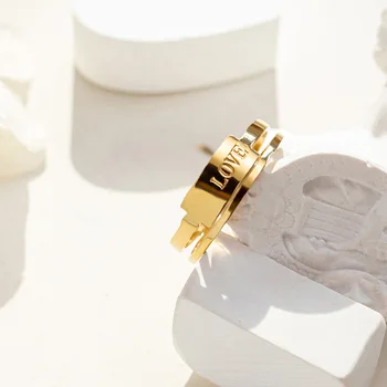 Двухслойное пръстен с английската буква LOVE с покритие от неръждаема стомана и 18-Каратово злато, Популярно отворено регулируема превръзка за ръце, подарък за годишнина